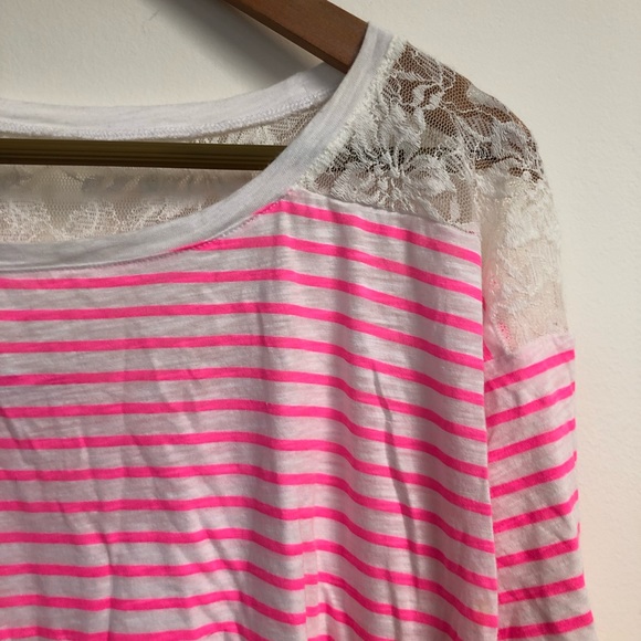 EXPRESS Women’s Striped Shirt SMALL - Picture 2 of 7